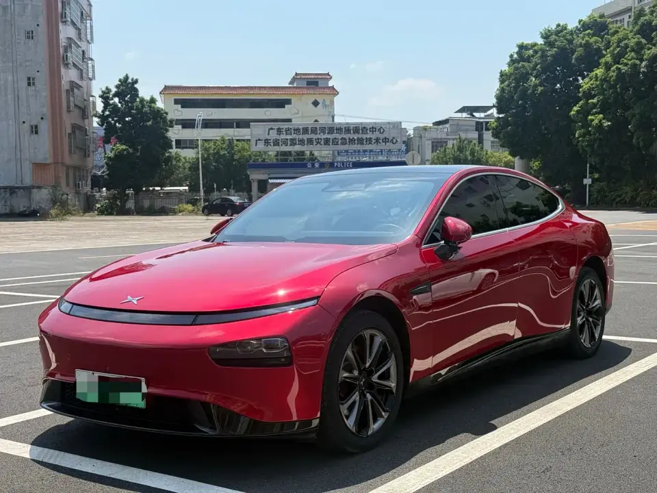 XPeng P7 Model 670E 2021