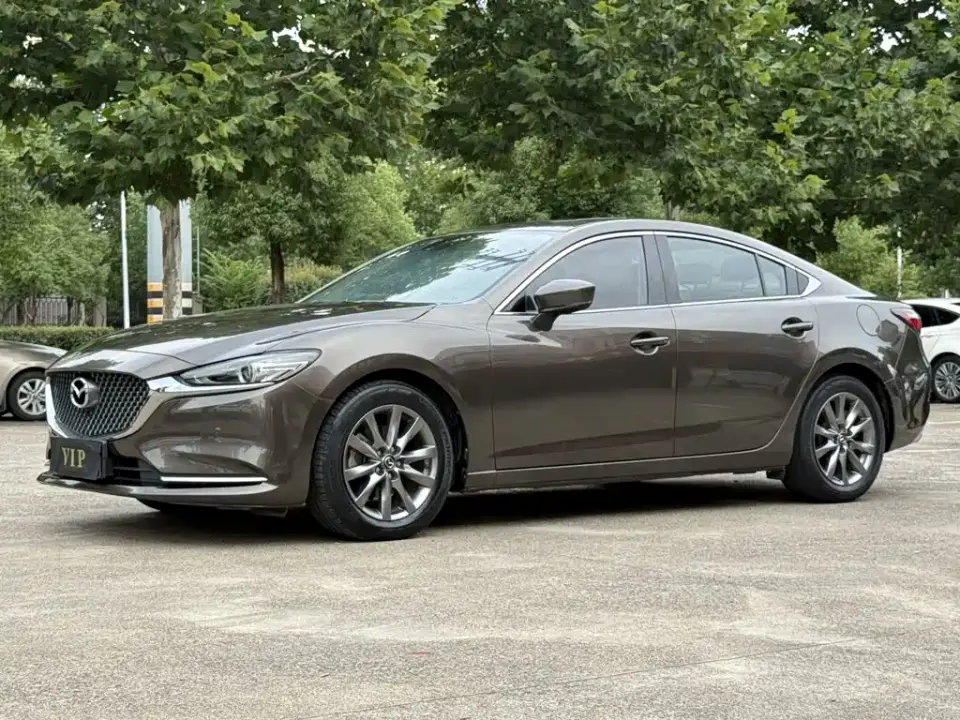 Mazda Atenza 2.0L Skyactiv Luxury 2019