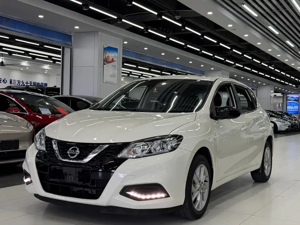 Nissan Tiida 1.6L CVT Cool Edition 2021