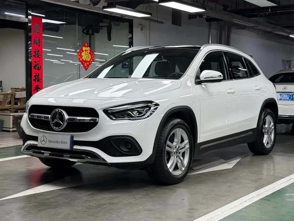 Mercedes-Benz GLA-Class GLA 200 2024