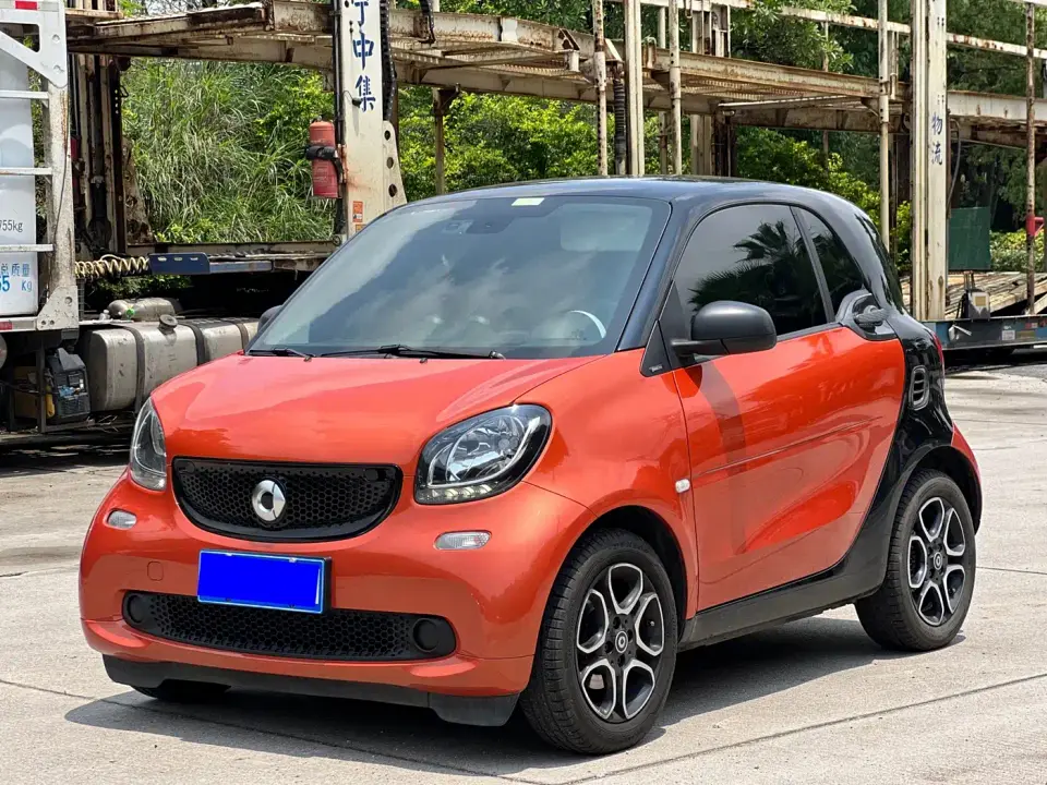 Smart fortwo 0.9T 66kW Hardtop Dynamic Edition China VI 2019
