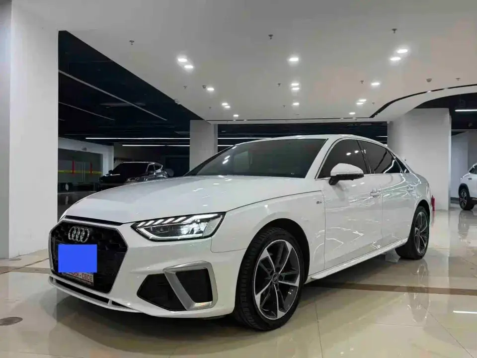 Audi A4L 40 TFSI Fashion Dynamic Edition 2022