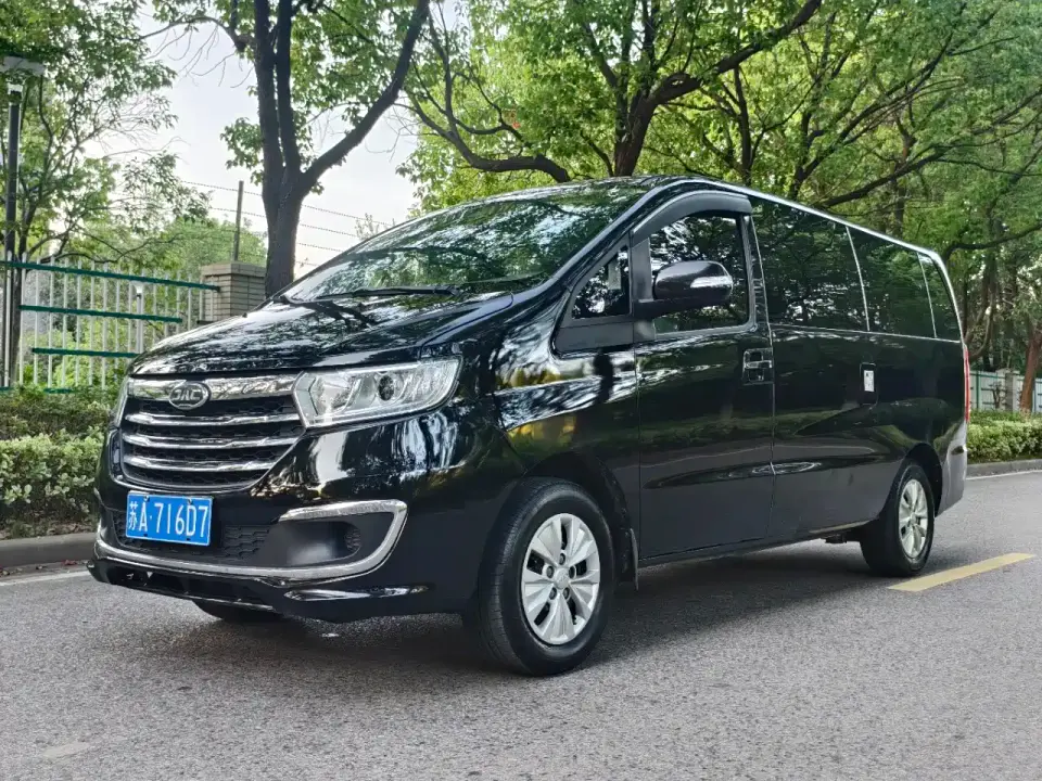 JAC Refine M3 PLUS 1.8L 9-seater Comfort CNG 2023