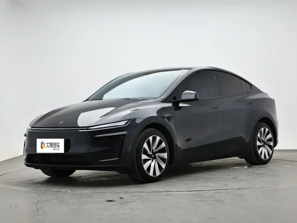 Tesla Model Y Rear-Wheel Drive 2025