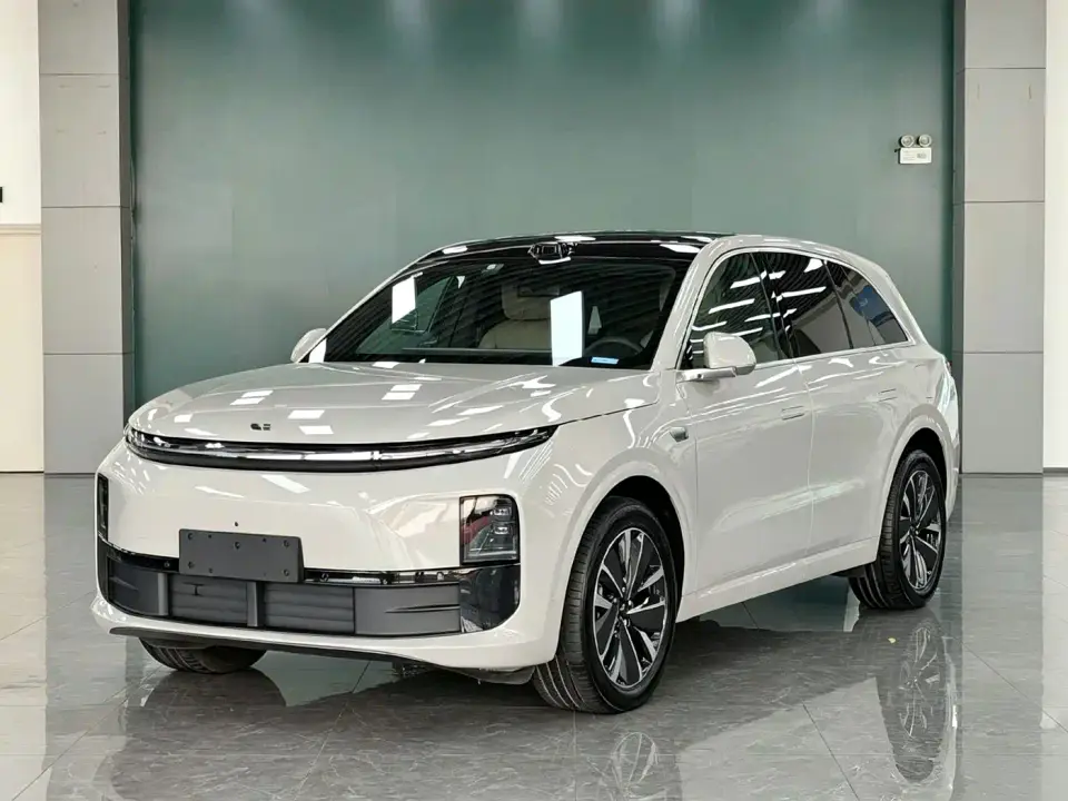 Li Auto L6 Pro Smart Renewal Edition 2025