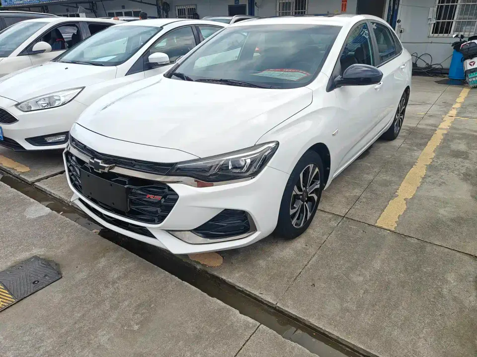 Chevrolet Monza RS 330T Auto Smooth Edition China VI 2020