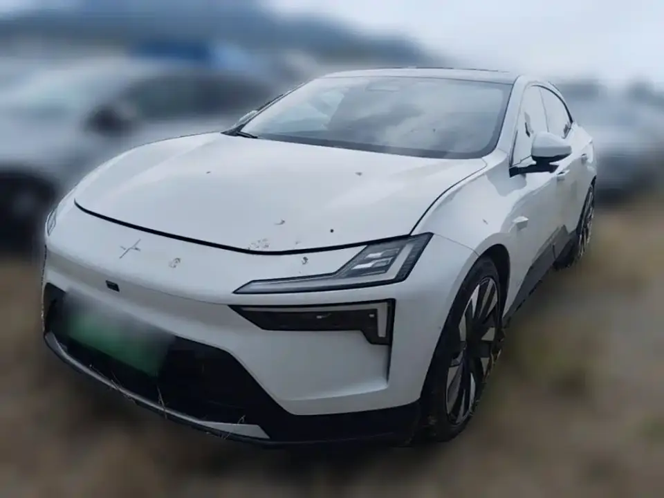 Polestar 4 Dual Motor Long Range PLUS Twin-Star Connected Edition 2024