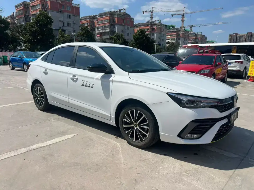 Roewe i5 1.5L Manual Platinum Edition 2022