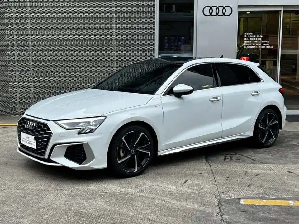 Audi A3 Model Sportback 35 TFSI Fashion Sport 2024
