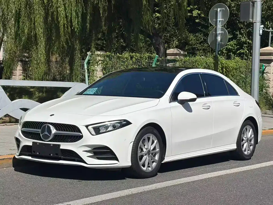 Mercedes-Benz A-Class A 200 L Sport Sedan Fashion Edition 2021