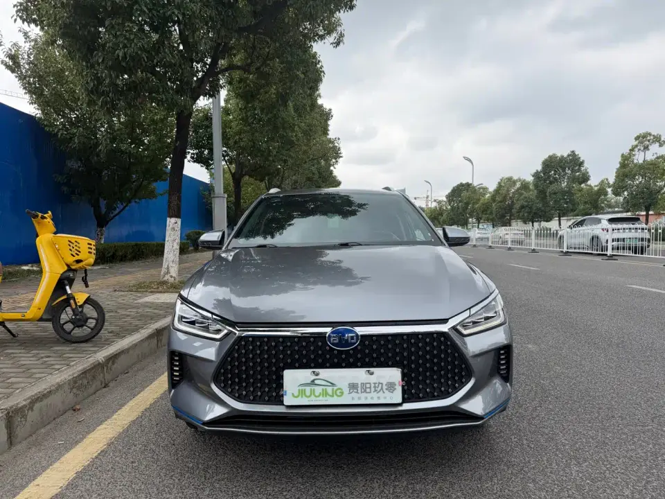 BYD e2 Luxury Edition 2022