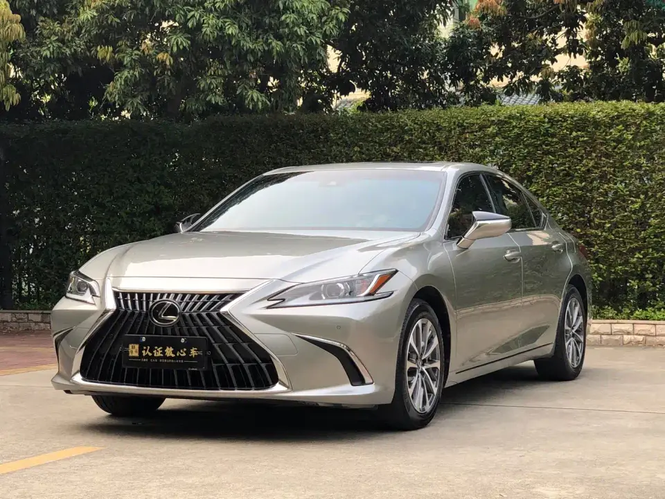 Lexus ES 260 Excellence Edition 2022