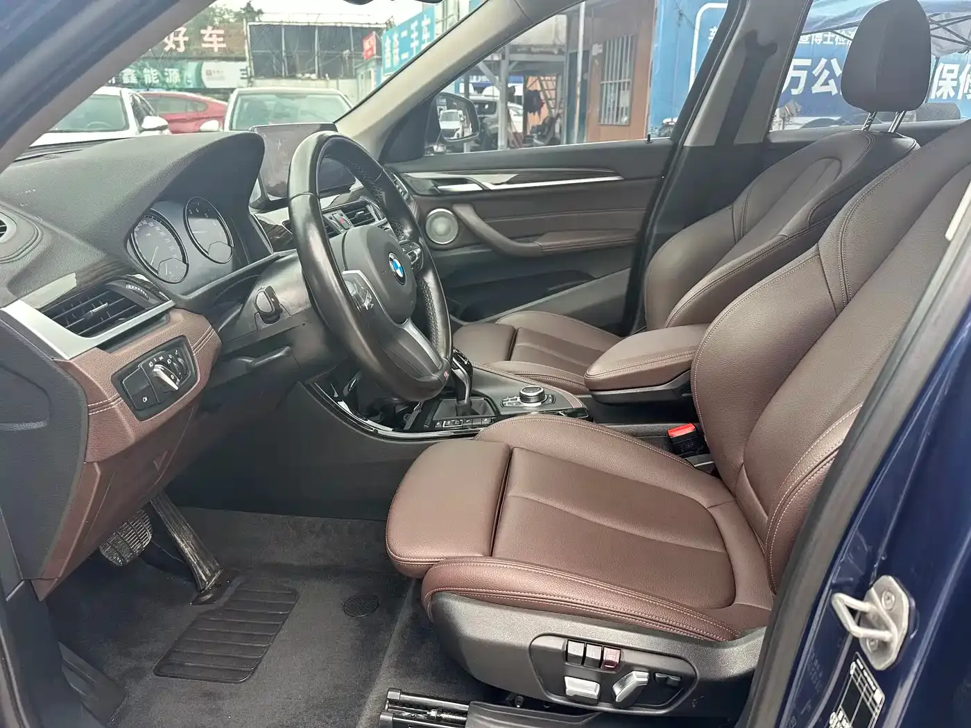 BMW X1 xDrive25Li Premium 2022 — фото 9