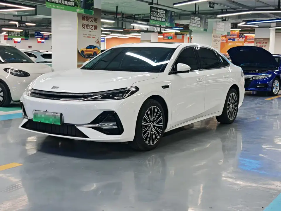Geely Galaxy Galaxy A7 EM-i 2025
