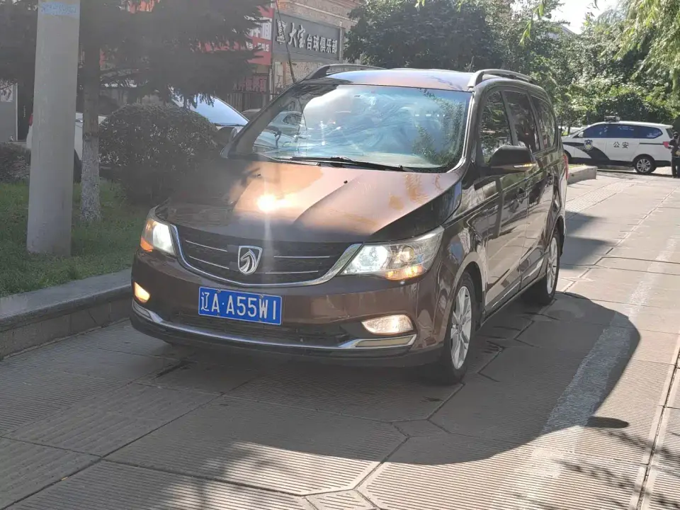 Baojun 730 1.5T Manual Standard 7-seater 2019