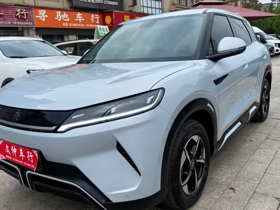 BYD Yuan UP 401KM Leading Edition 2025