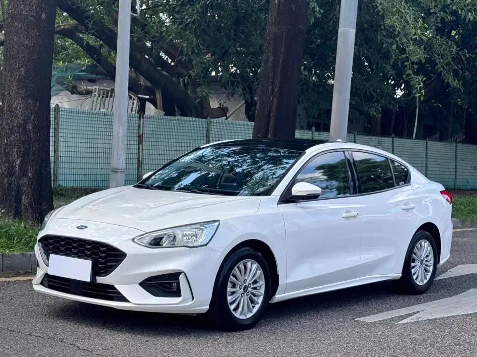 Ford Focus Sedan EcoBoost 180 Automatic Sharp Trend Type 2019
