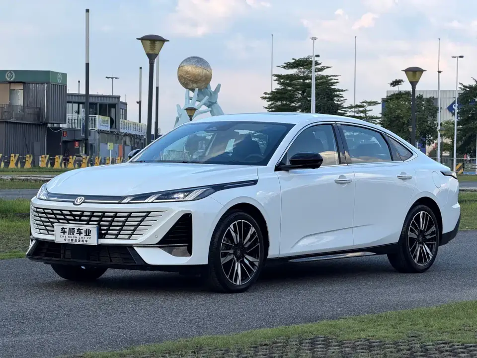 Changan Eado Model Year Facelift 1.5T 500Bar Premium Edition 2025