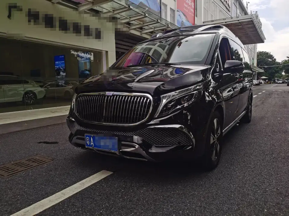Mercedes-Benz V-Class V 260 L Long Wheelbase Luxury Edition 2023