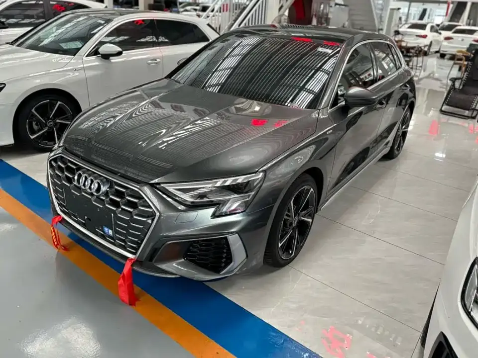Audi A3 Model Sportback 35 TFSI Fashion Sport 2024