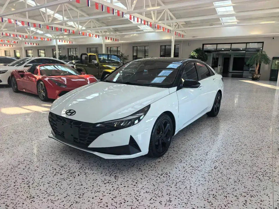 Hyundai Elantra 1.5L CVT 20th Anniversary Edition 2023