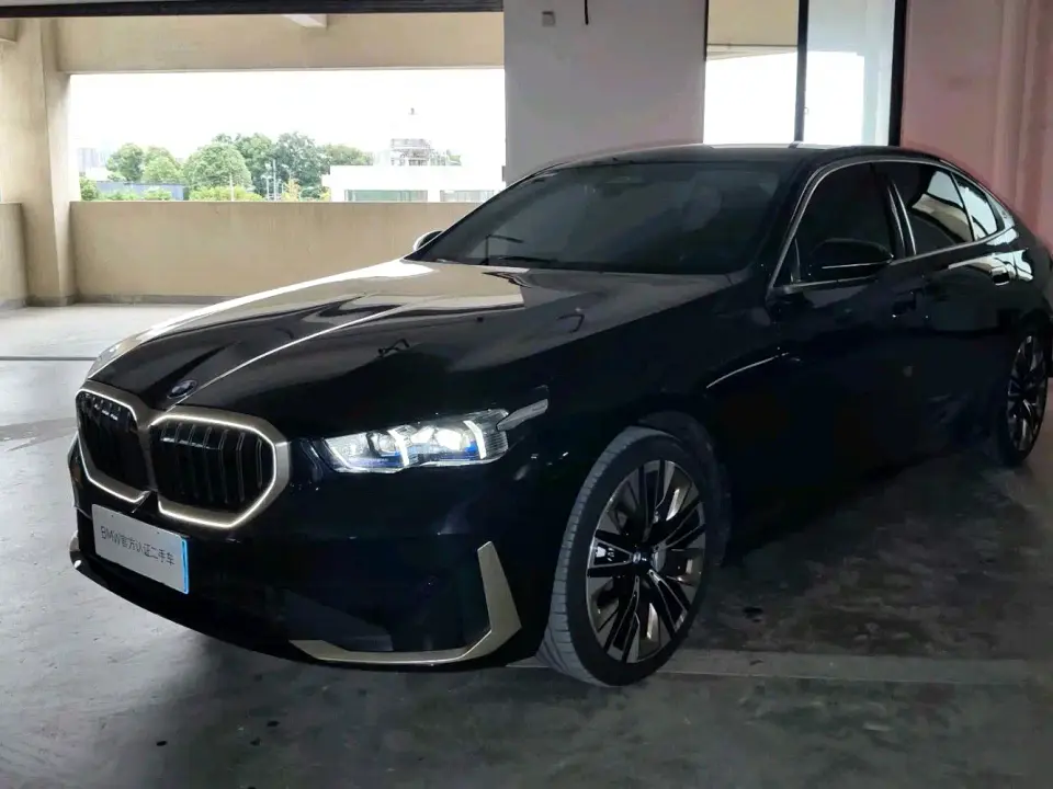 BMW 5 Series 530Li Premium Luxury Package 2024