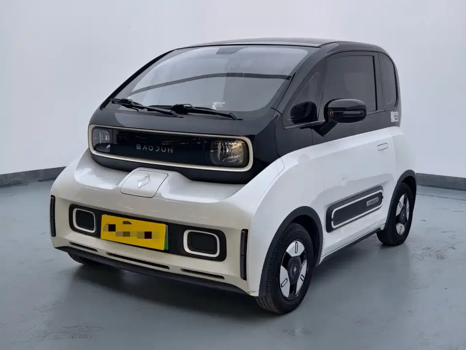 Baojun E300 Stellar Smart Travel Edition 2021