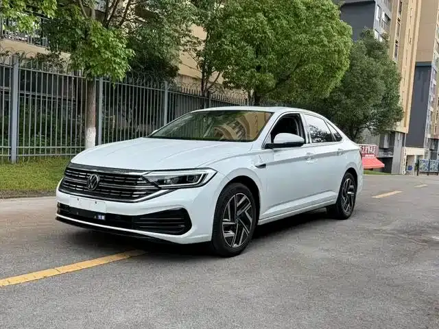 Volkswagen Sagitar 300TSI DSG Surpassing Edition 2024