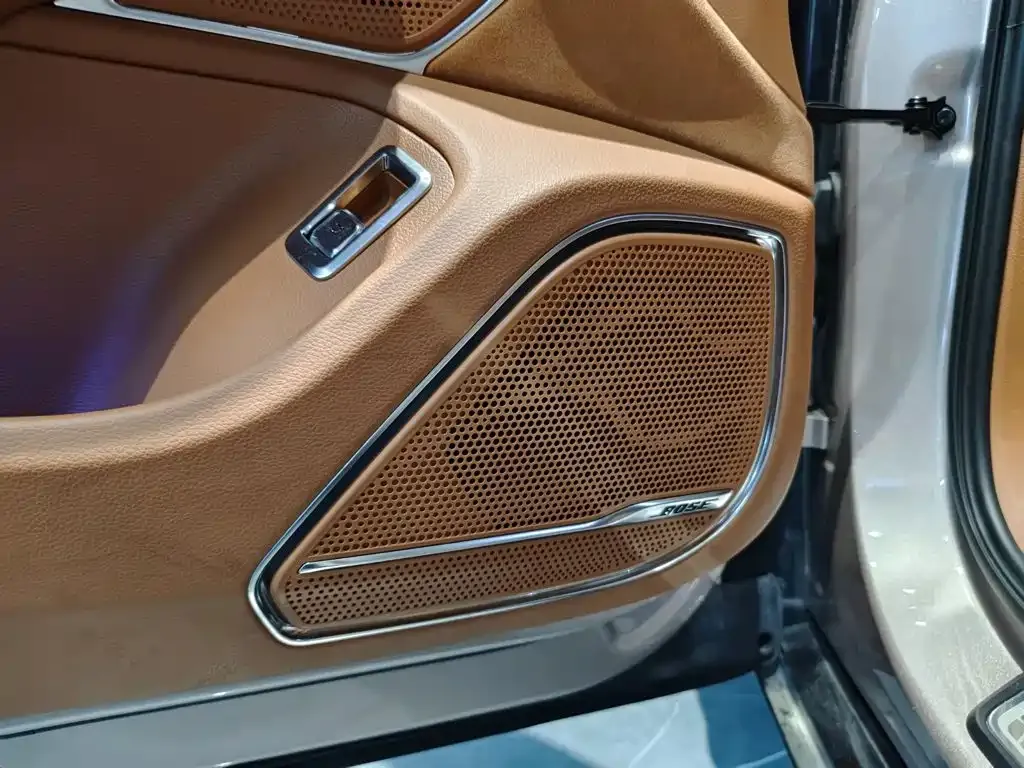Hongqi H9 3.0T Smart Connect Flag Leader 4-Seater 2022 — фото 9