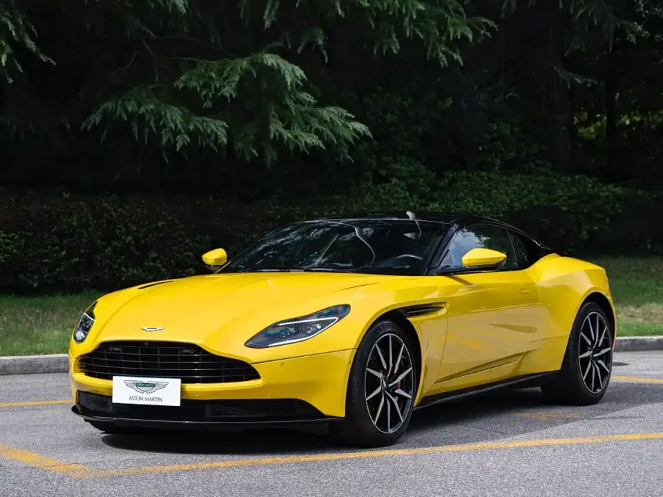 Aston Martin DB11 Model 4.0T V8 Coupe 2020