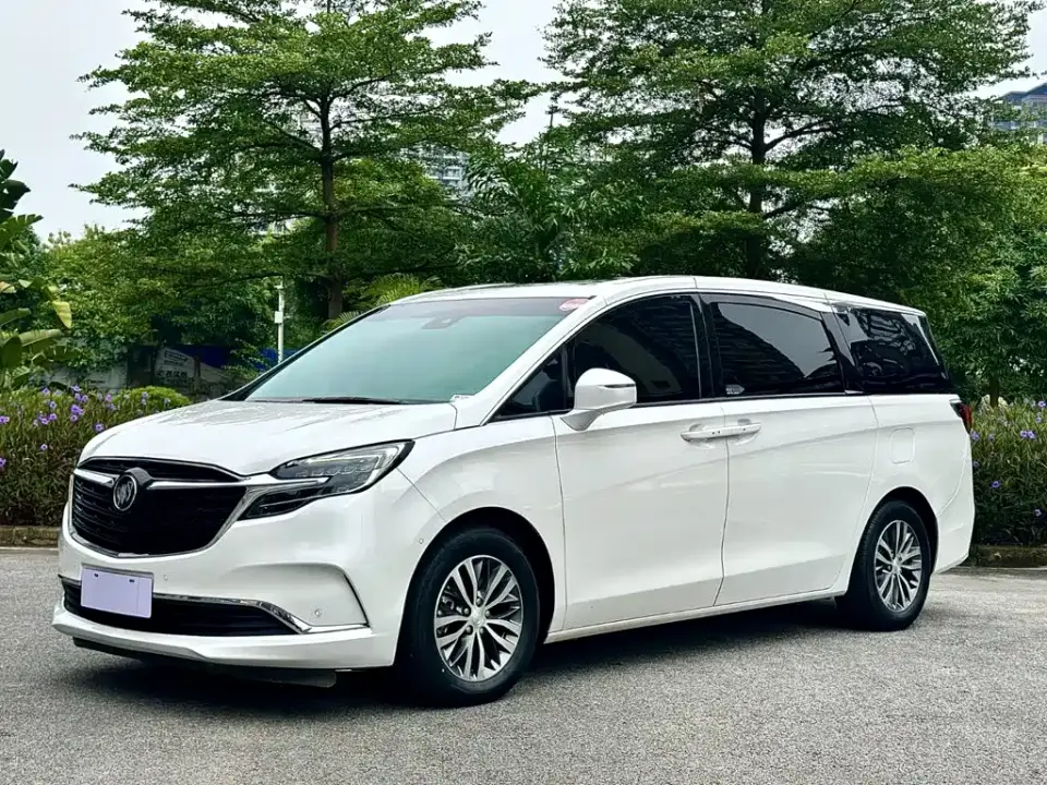 Buick GL8 ES Landmark 653T Premium 2022