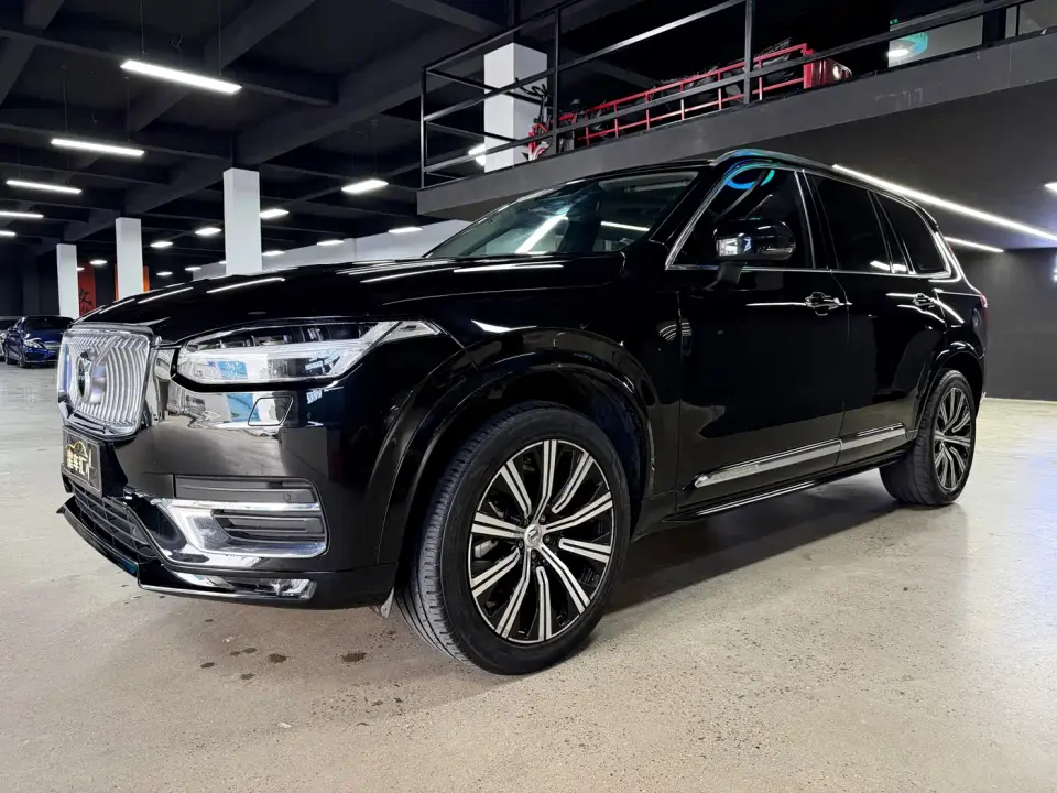 Volvo XC90 Facelift T6 Momentum Luxury 7-Seater 2020