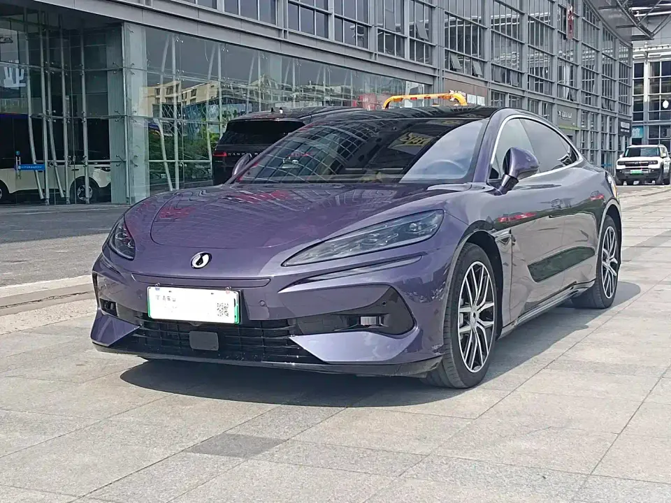 Denza Z9 Model 1100km AWD Max Edition 2024