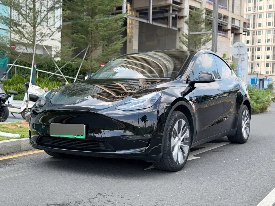 Tesla Model Y Long Range All-Wheel Drive Edition 2023
