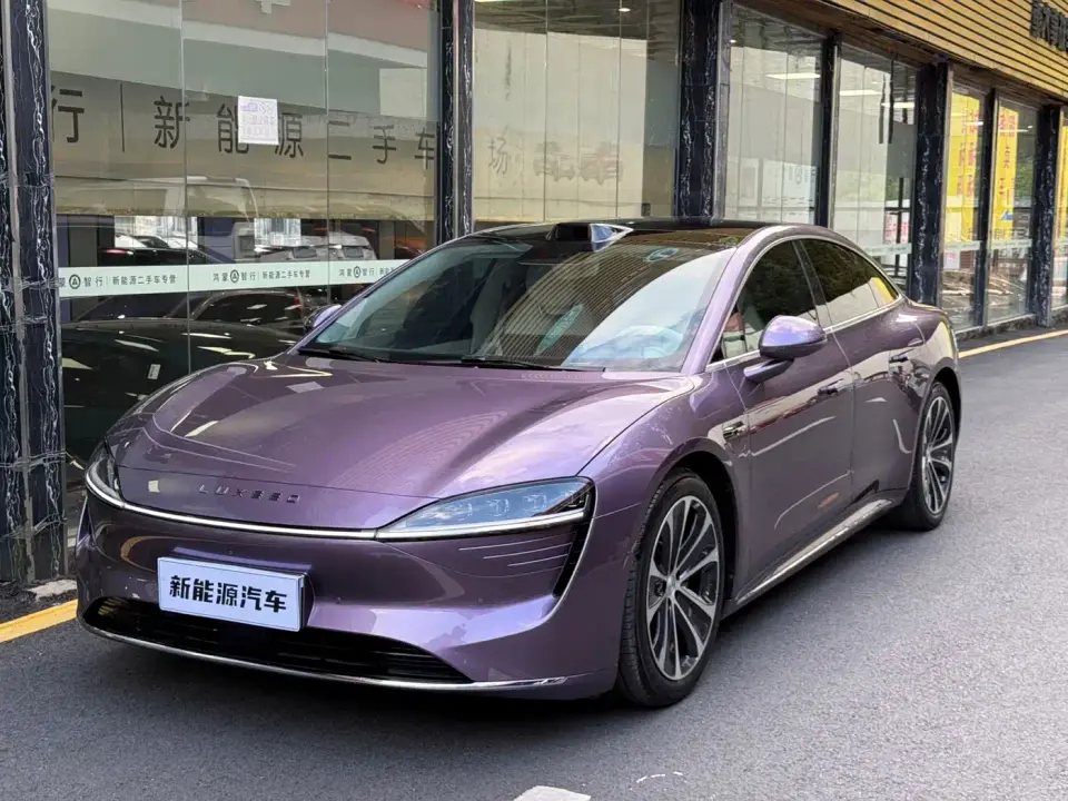 Zhijie S7 705km Max 2025