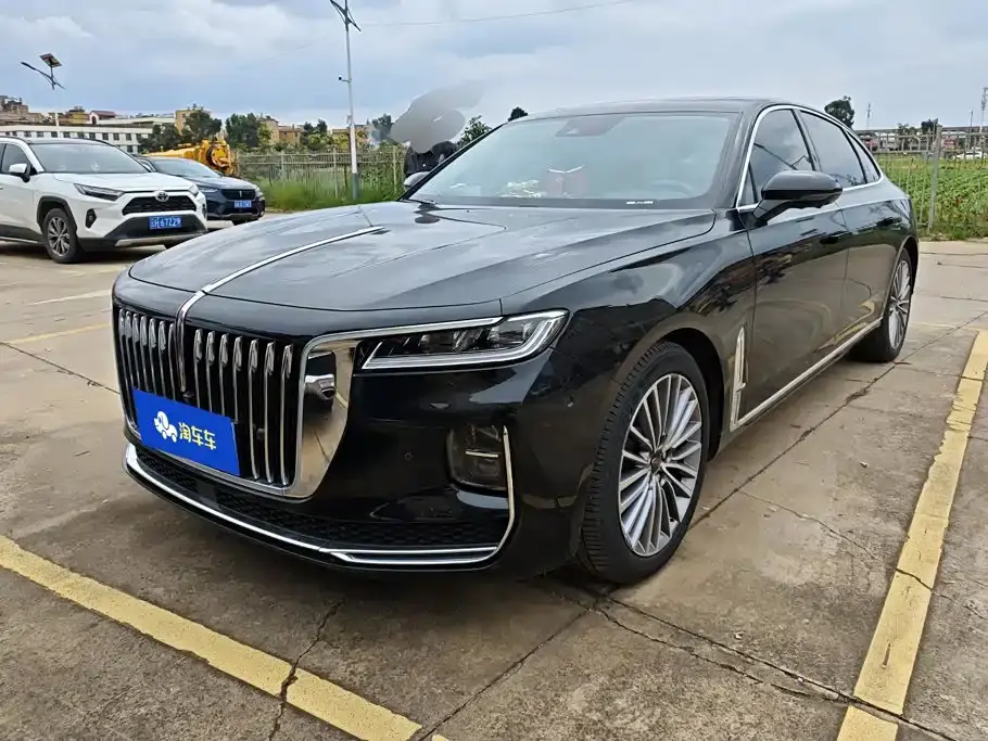 Hongqi H9 2.0T Smart Connectivity Flagship Edition 2024