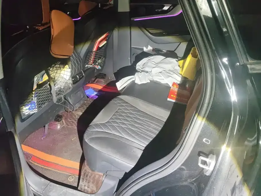 Hongqi HS5 Facelift 2.0T Smart Flag Enjoyment AWD Edition 2022 — фото 11