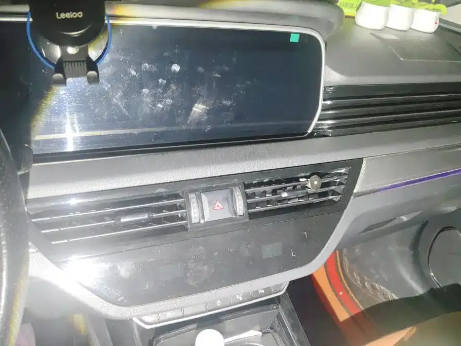 Hongqi HS5 Facelift 2.0T Smart Flag Enjoyment AWD Edition 2022 — фото 13