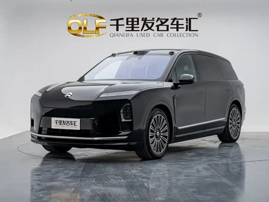 NIO ES8 Base Model 7-Seater 2025
