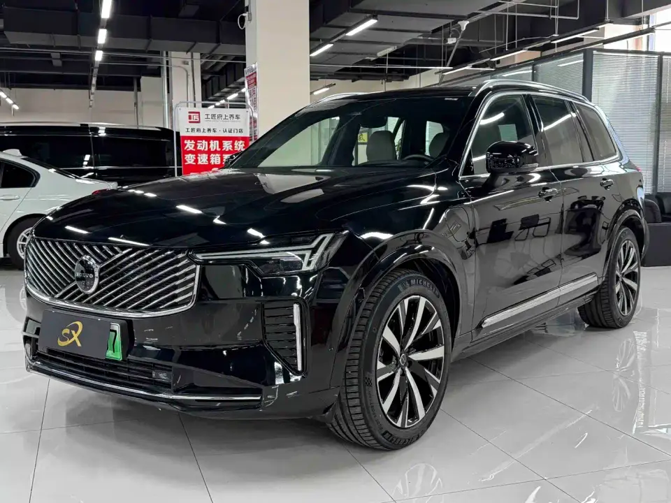Volvo XC90 Plug-in Hybrid T8 Smart Premium Luxury 7-Seater 2025