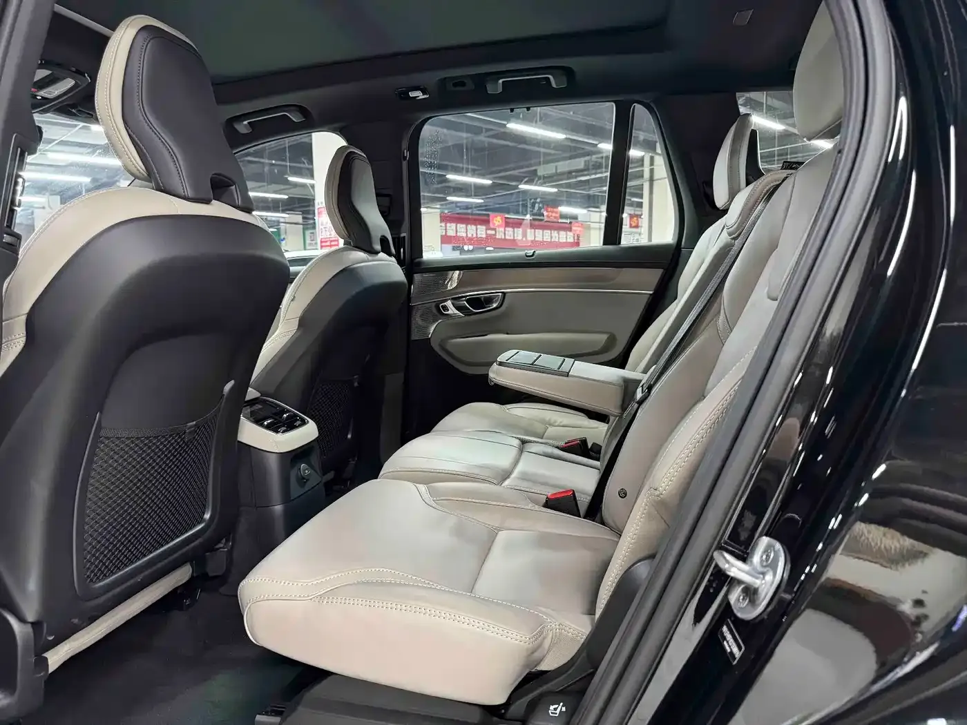 Volvo XC90 Plug-in Hybrid T8 Smart Premium Luxury 7-Seater 2025 — фото 11