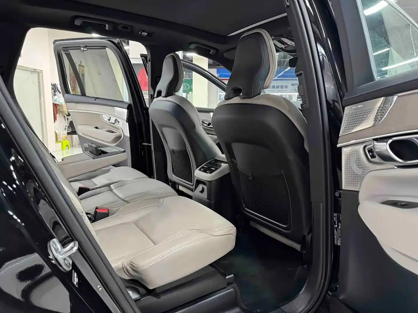 Volvo XC90 Plug-in Hybrid T8 Smart Premium Luxury 7-Seater 2025 — фото 8
