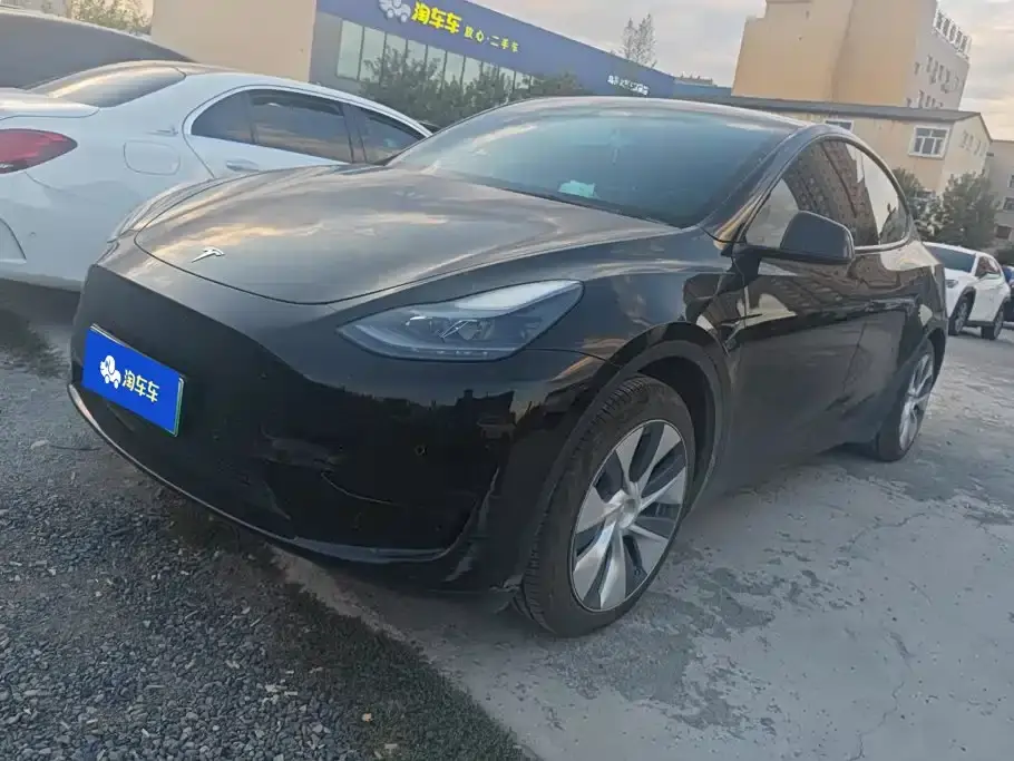 Tesla Model Y Facelift Rear-Wheel Drive Version 2023