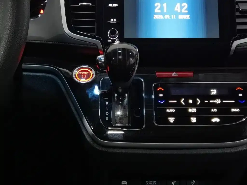 Honda Odyssey 2.0L Sharp Smart Edition 2021 — фото 13