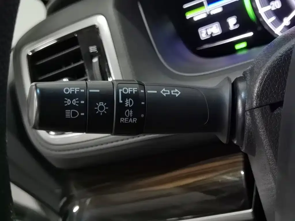 Honda Odyssey 2.0L Sharp Smart Edition 2021 — фото 21