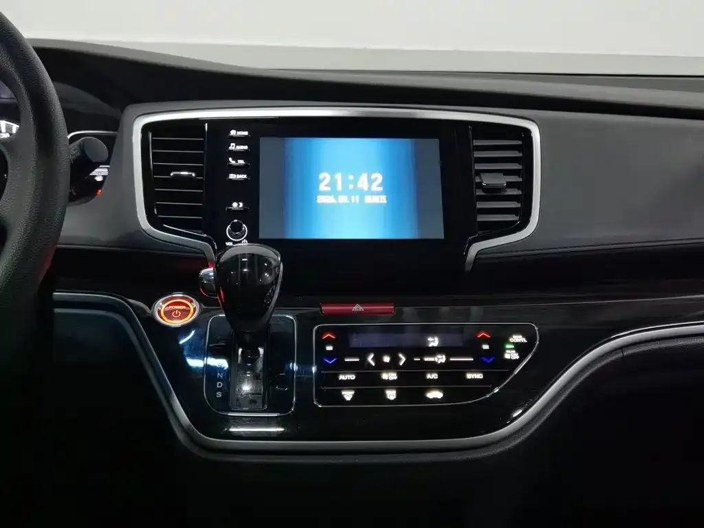 Honda Odyssey 2.0L Sharp Smart Edition 2021 — фото 12