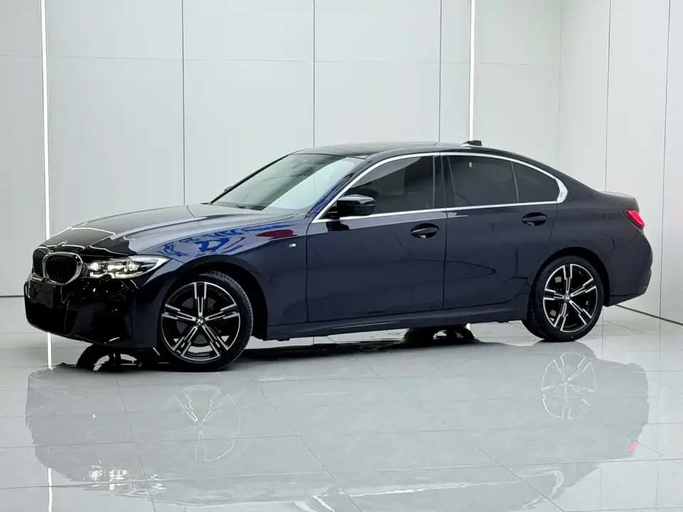 BMW 3 Series 325i M Sport Package 2022