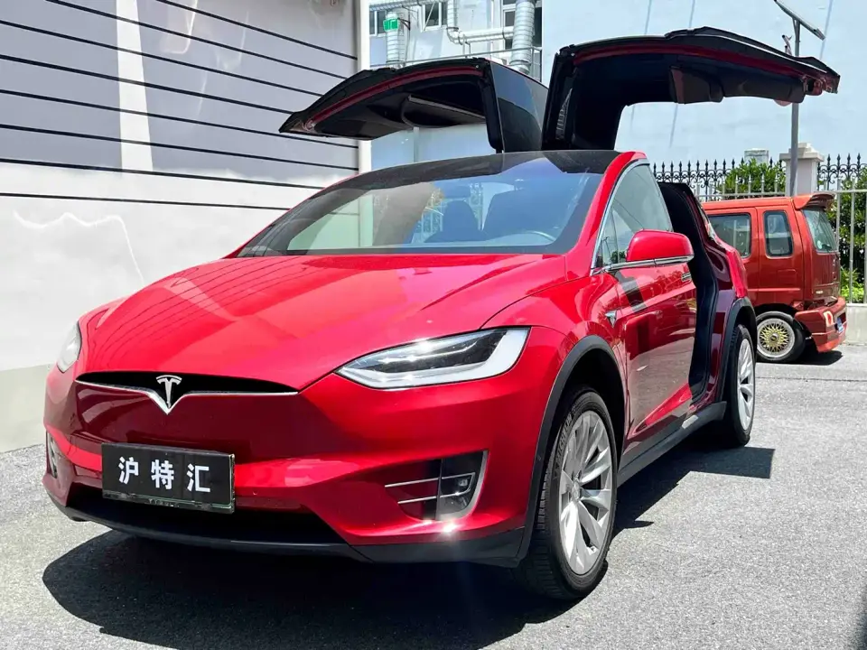 Tesla Model X Long Range Version 2020