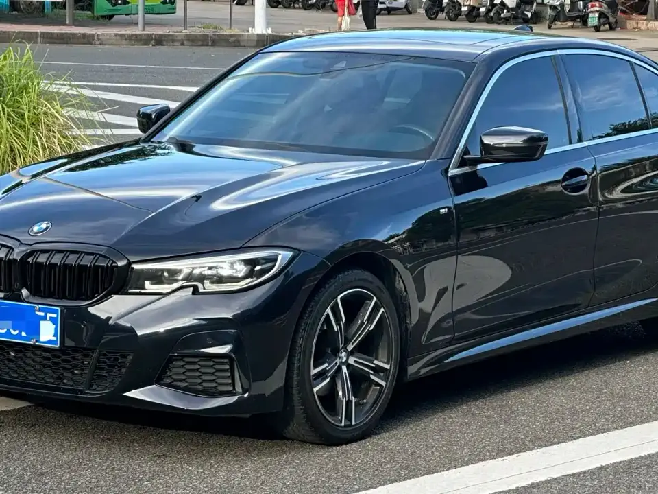 BMW 3 Series 325Li M Sport Package 2022