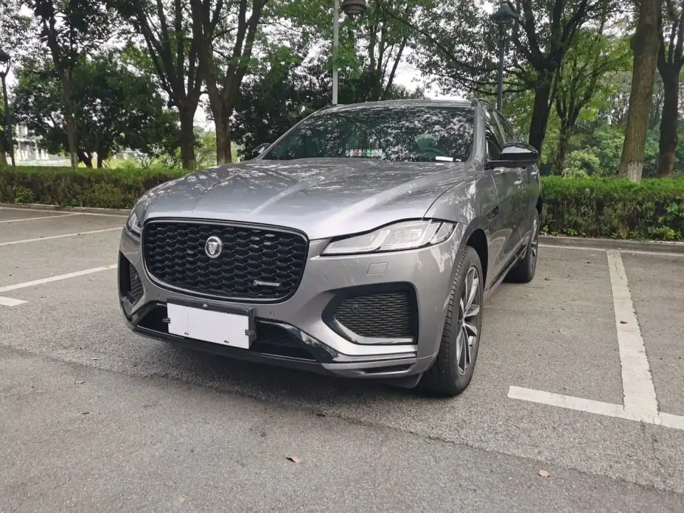 Jaguar F-PACE P250 R-Dynamic SE 2024
